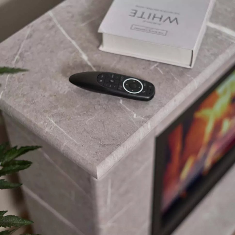 Каминокомплект Хорошие Камины Марс XL с очагом Феникс мрамор серый